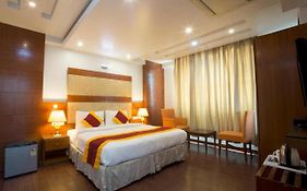 Hotel Palm Do'R # Premium Rooms # Family Hotel # City Center # New Delhi Railway Station # Customer'S Favourite Hotel # Parking # Near To Tourist Places - India Gate, Jama Masjid ,Red Fort, Connaught Place, Karol Bagh